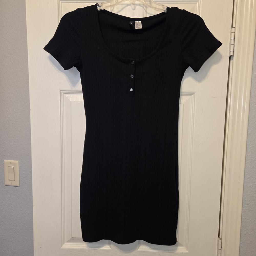 H&M Black Ribbed Short Sleeve Mini Dress